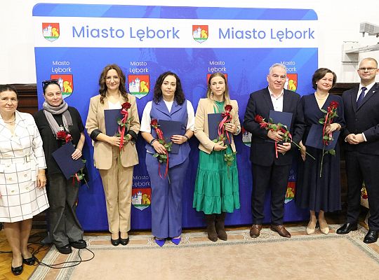 Nagrody dla nauczycieli i dyrektorów z okazji Dnia 68124