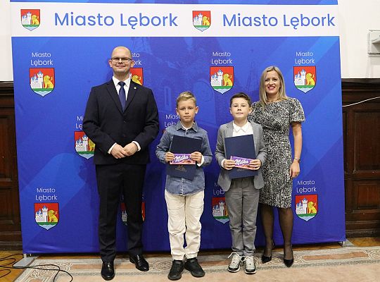 Nagrody i wyróżnienia dla uczniów i absolwentów 68149