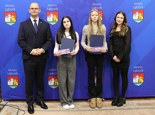 Nagrody i wyróżnienia dla uczniów i absolwentów 68163