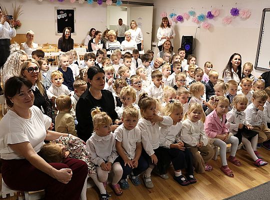 Z uśmiechem i wzruszeniem - Dzień Edukacji 68221