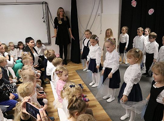 Z uśmiechem i wzruszeniem - Dzień Edukacji 68227