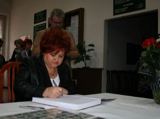 Księga Kondolencyjna wyłożona 2091