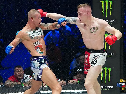 Mateusz Pawlik wygrywa w Czechach i promuje 68448