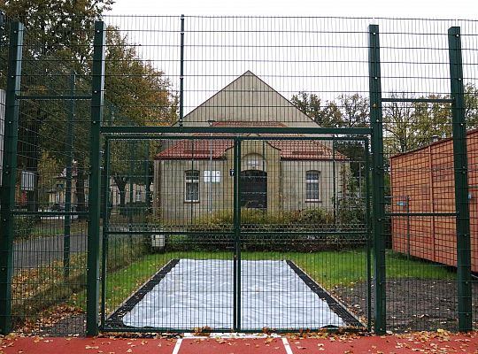 Nowa nawierzchnia i skocznia w dal na „Orliku” na 68578