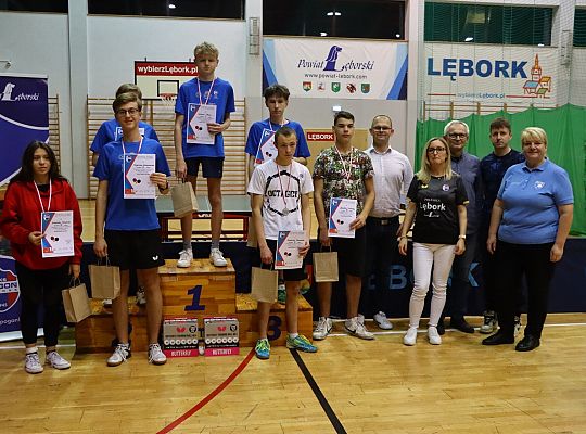 „Równe szanse przy stole” – młodzi tenisiści 68656