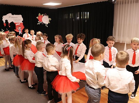 Małe serca dla Niepodległej – patriotyczna 68783