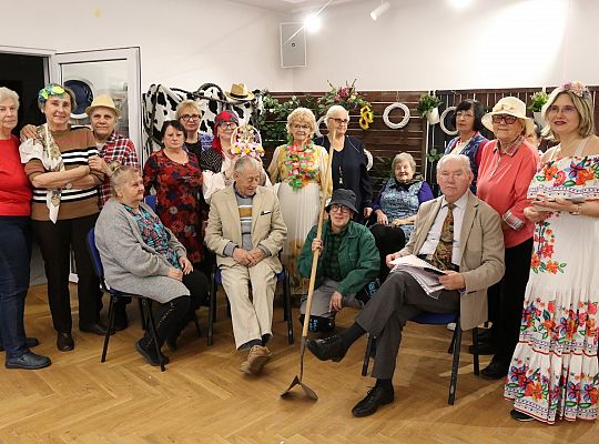 Bal Seniora w rytmie wiejskiej potańcówki 69160