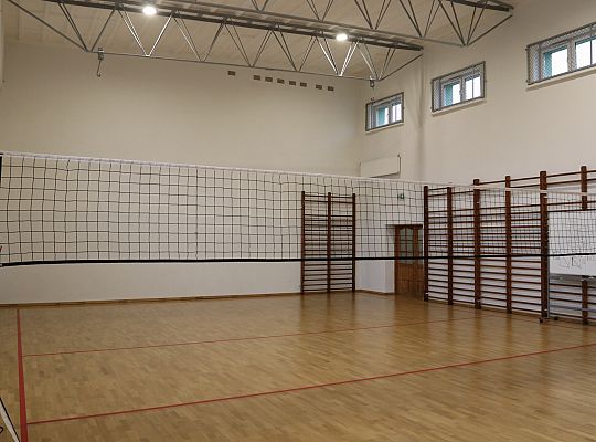 Sala gimnastyczna w SP 8 po modernizacji – lepsze 69356