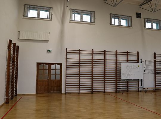 Sala gimnastyczna w SP 8 po modernizacji – lepsze 69360