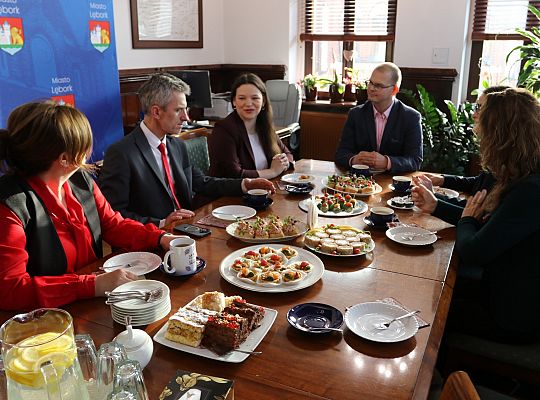 W Lęborku samorządowcy podpisali Pakt na Rzecz 69655