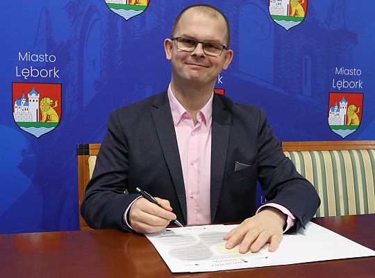 W Lęborku samorządowcy podpisali Pakt na Rzecz 69635