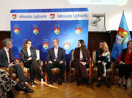 W Lęborku samorządowcy podpisali Pakt na Rzecz 69644