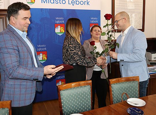 Nauczyciele z SP7 i SP8 z awansami zawodowymi 69872