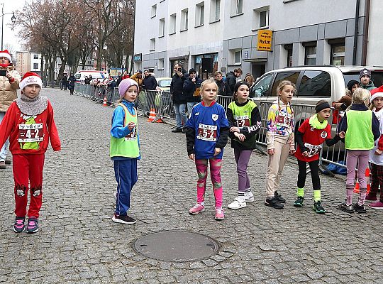 Uczennice z SP7 i uczniowie z Nowej Wsi Lęborskiej 69976