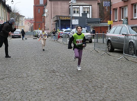 Uczennice z SP7 i uczniowie z Nowej Wsi Lęborskiej 69986