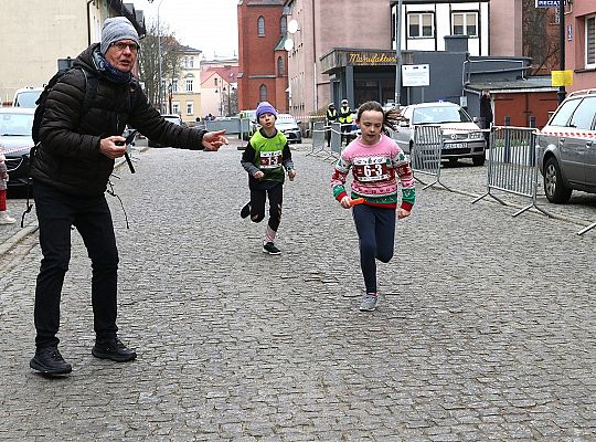 Uczennice z SP7 i uczniowie z Nowej Wsi Lęborskiej 69993