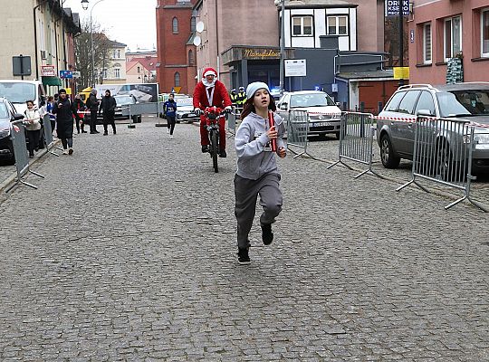 Uczennice z SP7 i uczniowie z Nowej Wsi Lęborskiej 70009