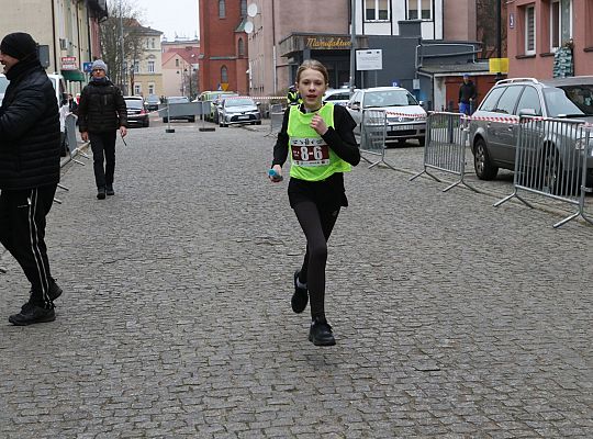 Uczennice z SP7 i uczniowie z Nowej Wsi Lęborskiej 70012