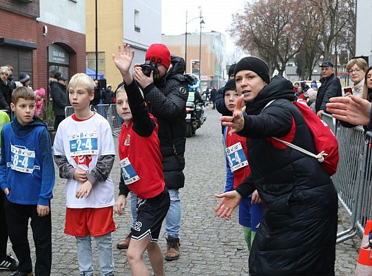 Uczennice z SP7 i uczniowie z Nowej Wsi Lęborskiej 70024