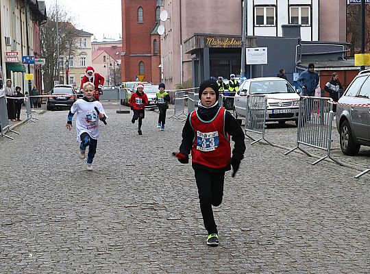 Uczennice z SP7 i uczniowie z Nowej Wsi Lęborskiej 70025