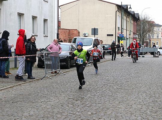 Uczennice z SP7 i uczniowie z Nowej Wsi Lęborskiej 70029