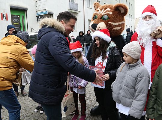 Uczennice z SP7 i uczniowie z Nowej Wsi Lęborskiej 70043