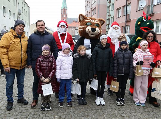 Uczennice z SP7 i uczniowie z Nowej Wsi Lęborskiej 70046