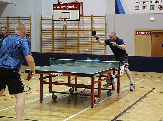 Tenis stołowy łączy pokolenia: od 10 do 83 lat na 70072