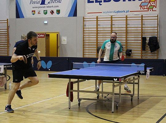 Tenis stołowy łączy pokolenia: od 10 do 83 lat na 70073