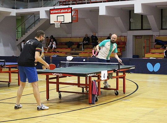 Tenis stołowy łączy pokolenia: od 10 do 83 lat na 70077