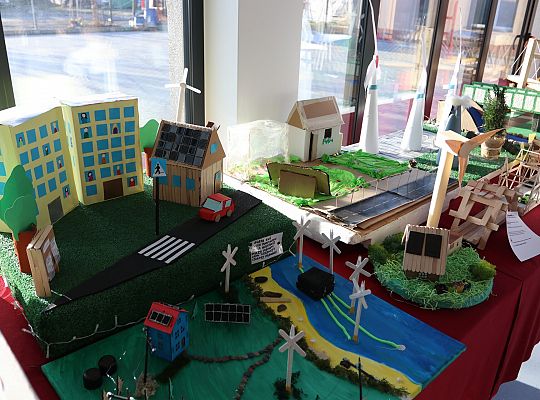 Rekordowa edycja konkursu „Każdy budować może” w 70397