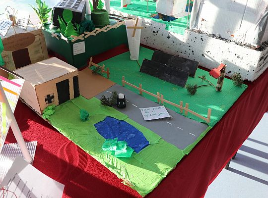 Rekordowa edycja konkursu „Każdy budować może” w 70399