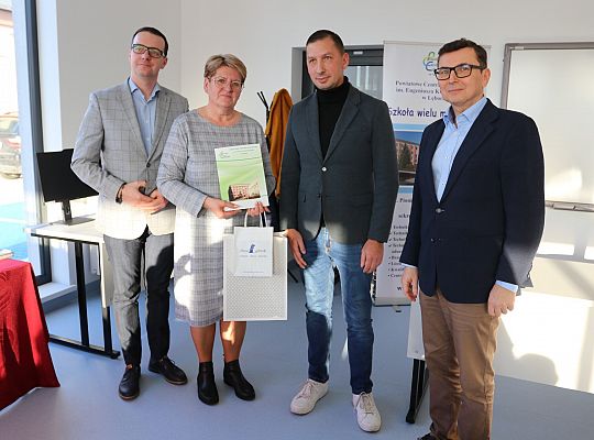 Rekordowa edycja konkursu „Każdy budować może” w 70383