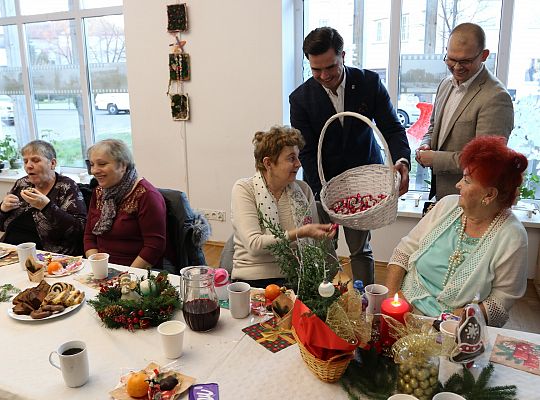 Opłatek, życzenia i kolędy – świąteczne spotkanie 70439