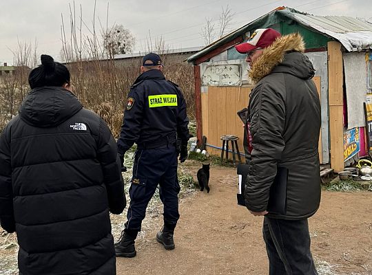 Apel służb miejskich o zwracanie uwagi na osoby 70502