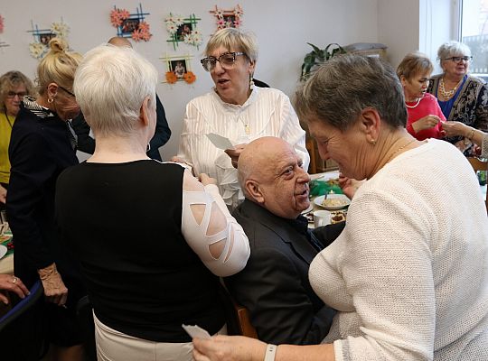 Wigilijne spotkanie z seniorami w Bazie 70594