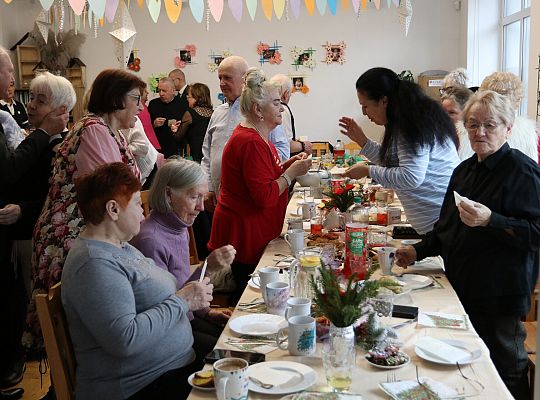 Wigilijne spotkanie z seniorami w Bazie 70597