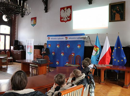 W ratuszu lekcja obywatelska dla uczniów 70795