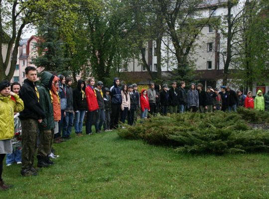 Święto Konstytucji 3 Maja wśród narodowych flag i 2178