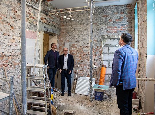 Toalety bez barier w lęborskich szkołach - SP1 już 71513