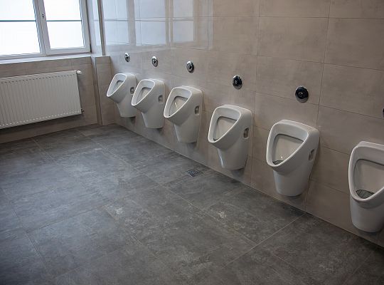 Toalety bez barier w lęborskich szkołach - SP1 już 71509