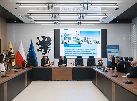 13,4 mln zł dla „Nowego Świata” - Lębork wchodzi w 71882