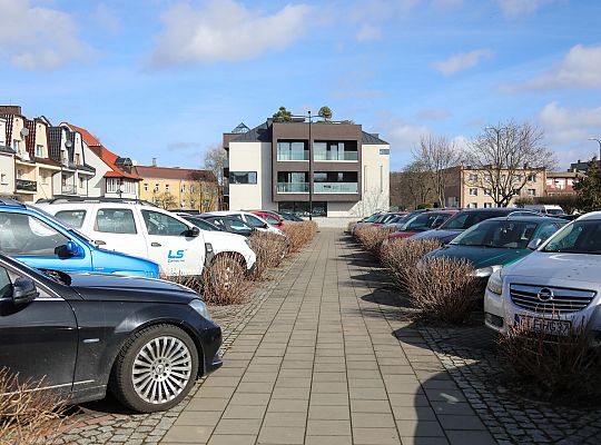 Likwidacja miejskiej wyspy ciepła - parkling przy 72317