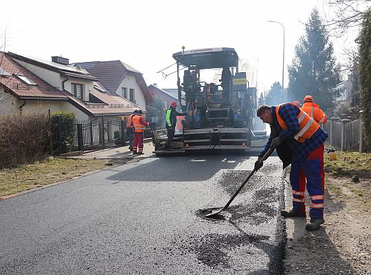 Ruszyły wiosenne remonty dróg w Lęborku 72675