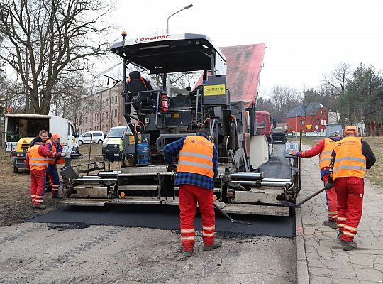 Ruszyły wiosenne remonty dróg w Lęborku 72687