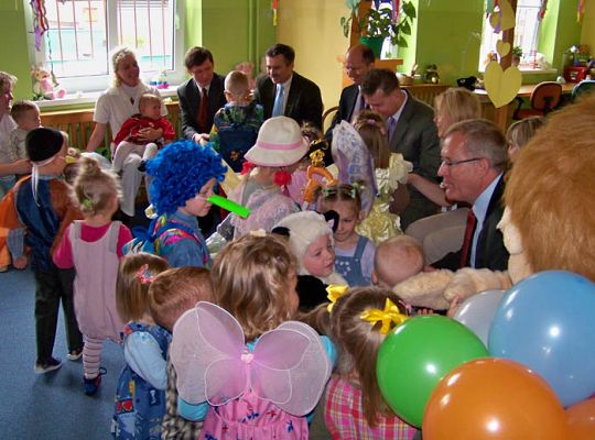Burmistrz Lęborka odwiedził dzieci z lwem - 2338