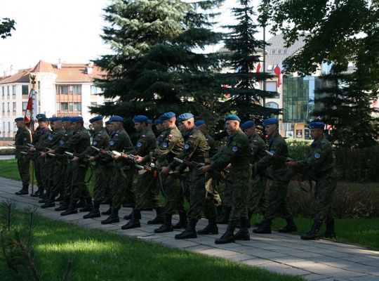 Apel Pamięci i salwa honorowa w Święto Wojska 2576