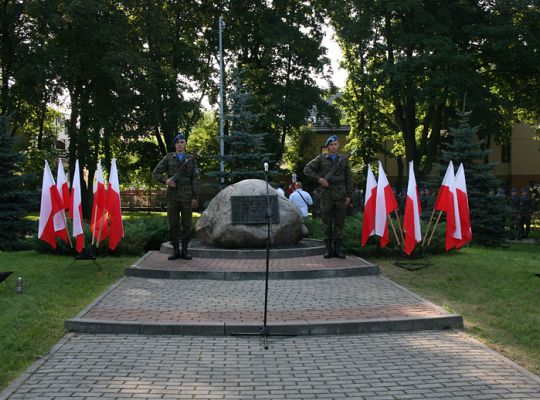 Apel Pamięci i salwa honorowa w Święto Wojska 2565