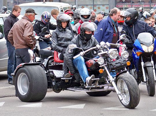 Parada motocykli odwiedziła Lębork 3137