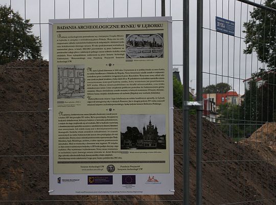 Prace archeologiczne. Tablica wszystko wyjaśni 3742